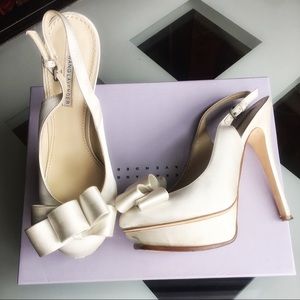 Vera Wang Lavender Label Ivory Platforms Shoes